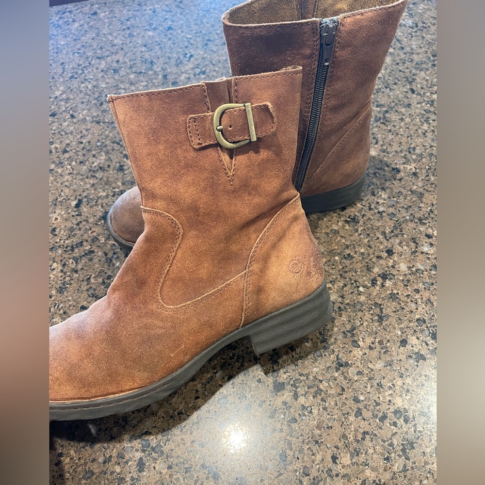 Born boots